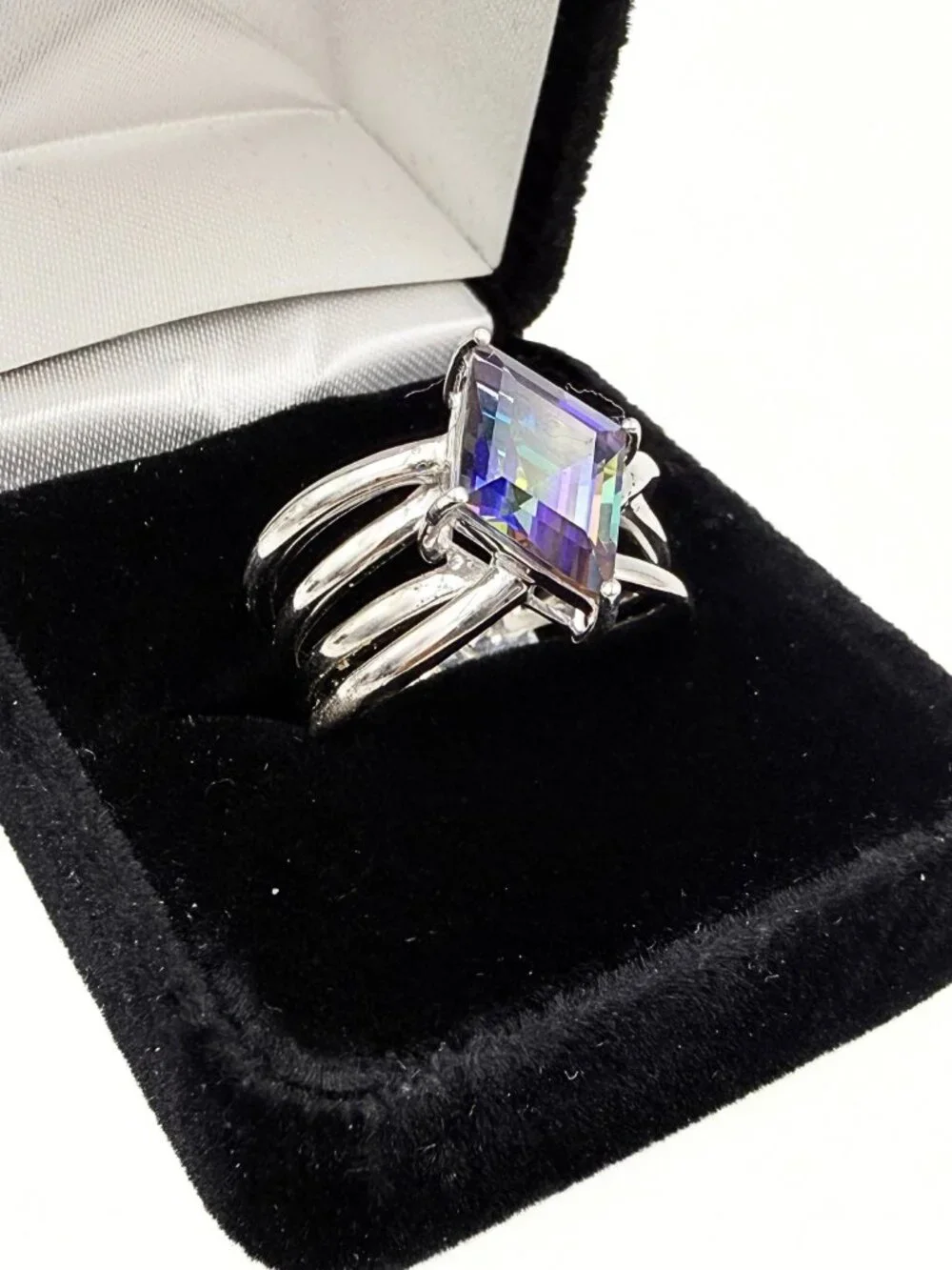 Contemporary Marked Sterling Silver Lozenge Cut Mystic Topaz Ring Sz 10